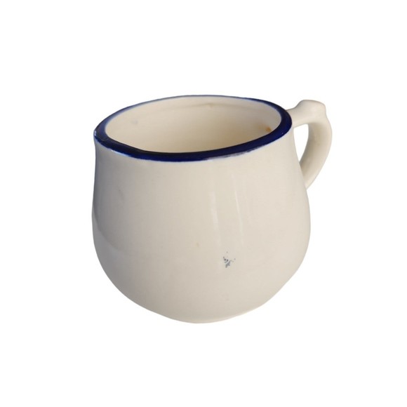 Vintage Ceramic Tea Mug - Picture 2 of 4